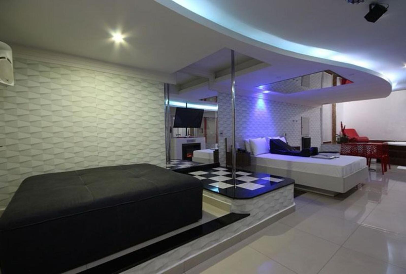 Hotel do amor Secrets 6